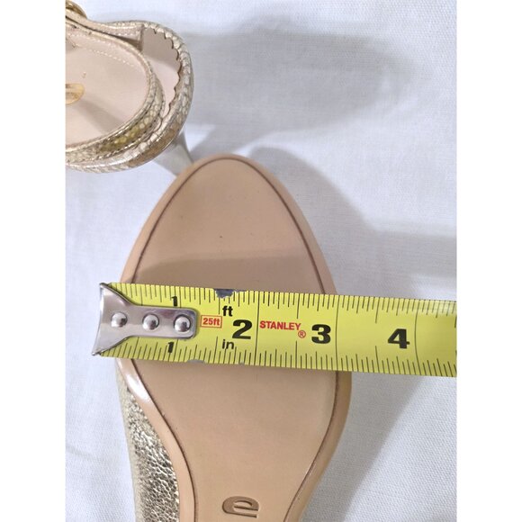 Elata Leather sandal NWB - size 7 - Picture 13 of 14